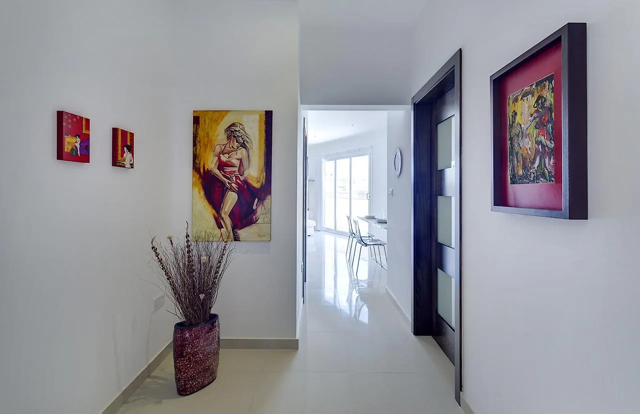 아파트 Luxury 2 Bedroom Penthouse In St Julians Saint Julian's